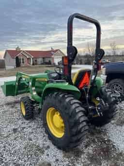 2015 John Deere 3038E Image