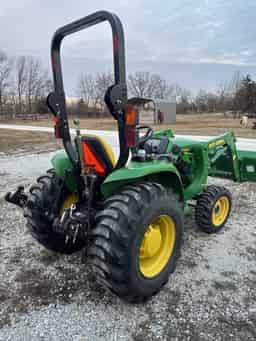 2015 John Deere 3038E Image