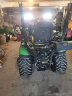 2016 John Deere 1025R Image