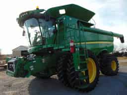 2014 John Deere S680 Image