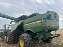 2014 John Deere S670 Image