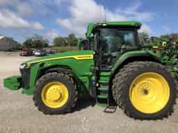 2024 John Deere 8R 250 Image