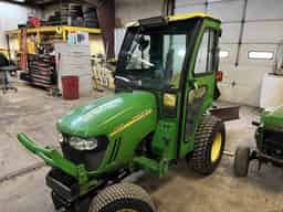 2010 John Deere 2320 Image