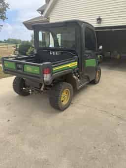 2023 John Deere XUV 835M Image