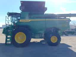 2025 John Deere S7 800 Image