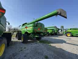 2022 John Deere S780 Image