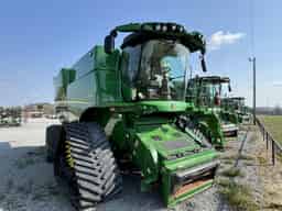 2022 John Deere S780 Image
