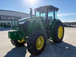 2023 John Deere 6135E Image