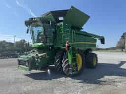 2023 John Deere S780 Image
