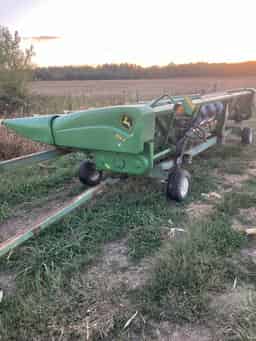 2002 John Deere 893 Image