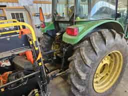 2002 John Deere 5420 Image