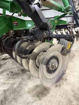 2013 John Deere 2623 Image