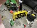 2022 John Deere 44″ SNOWBLOWER Image
