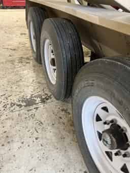 2010 Unverferth 3750 Image