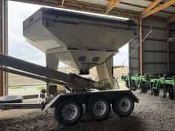 2014 Unverferth 3750XL Image