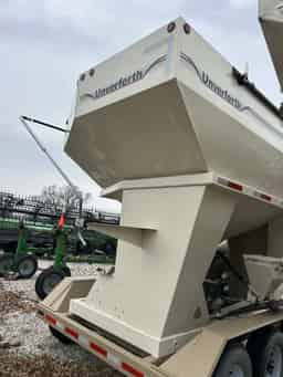 2014 Unverferth 3750XL Image