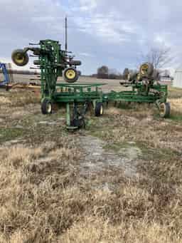 John Deere 2200 Image