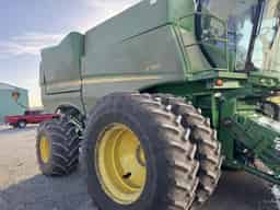2021 John Deere S780 Image
