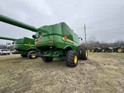 2021 John Deere S780 Image