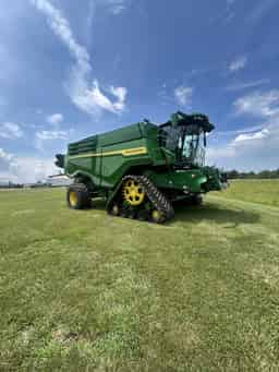 2023 John Deere X9 1100 Image