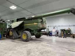 2023 John Deere S780 Image