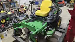 2017 John Deere Z915E Image