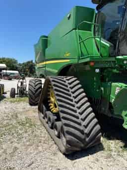 2024 John Deere S780 Image