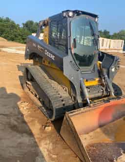 2021 John Deere 331G Image