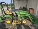 2010 John Deere 2305 Image