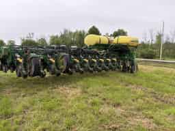 2021 John Deere 1775NT Image