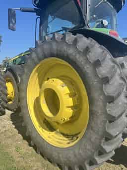2019 John Deere 8400R Image