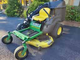 2009 John Deere Z425 Image