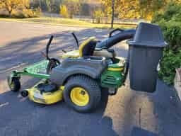 2009 John Deere Z425 Image