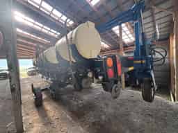 2002 Kinze 3600 Image