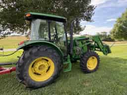 2015 John Deere 5085E Image