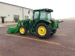2021 John Deere 5090M Image