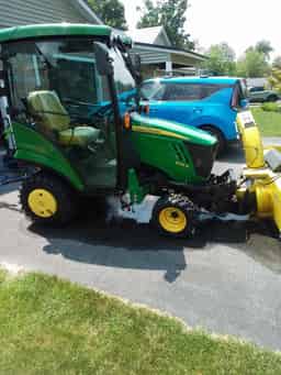 2020 John Deere 1025R Image