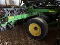 2010 John Deere DB60 Image