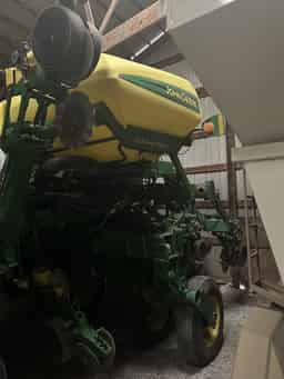2011 John Deere 1790 Image