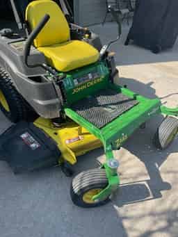 2014 John Deere Z445 Image