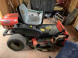 2014 Ariens Zoom 42 Image