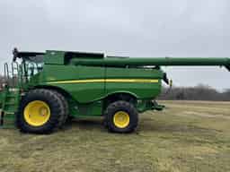 2020 John Deere S790 Image