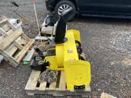 2009 John Deere 44 Image