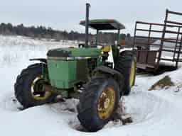1983 John Deere 2750 Image