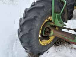 1983 John Deere 2750 Image