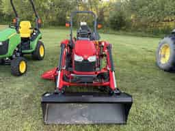 2020 Massey Ferguson GC1723E Image