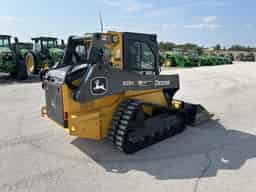 2023 John Deere 325G Image