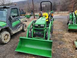 2019 John Deere 2025R Image