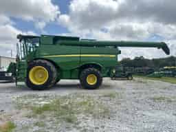 2024 John Deere S790 Image