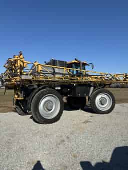 2012 RoGator RG1300 Image